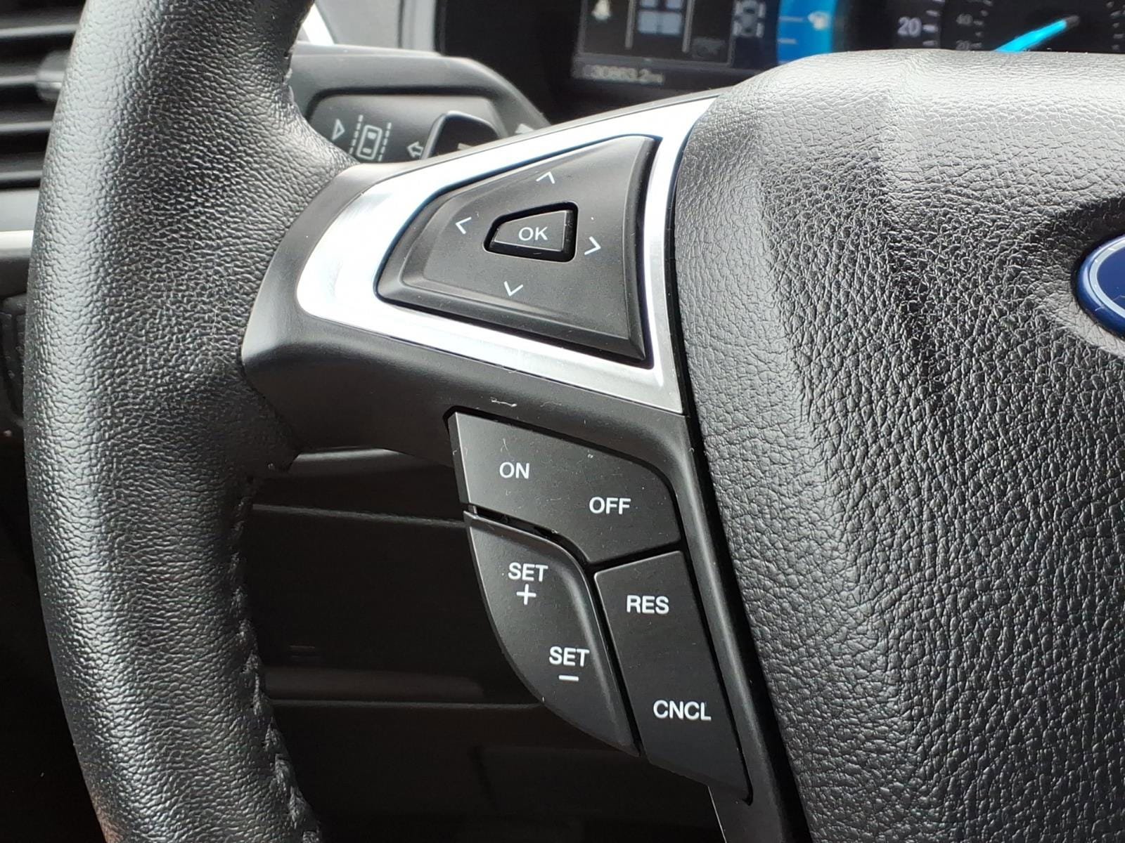 Certified 2022 Ford Edge SEL w/ Convenience Package AWD/4WD image 17
