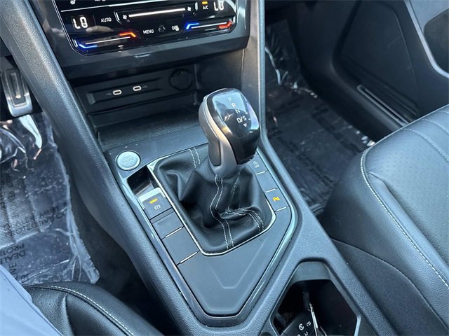 Certified 2022 Volkswagen Tiguan SE R-Line image 22