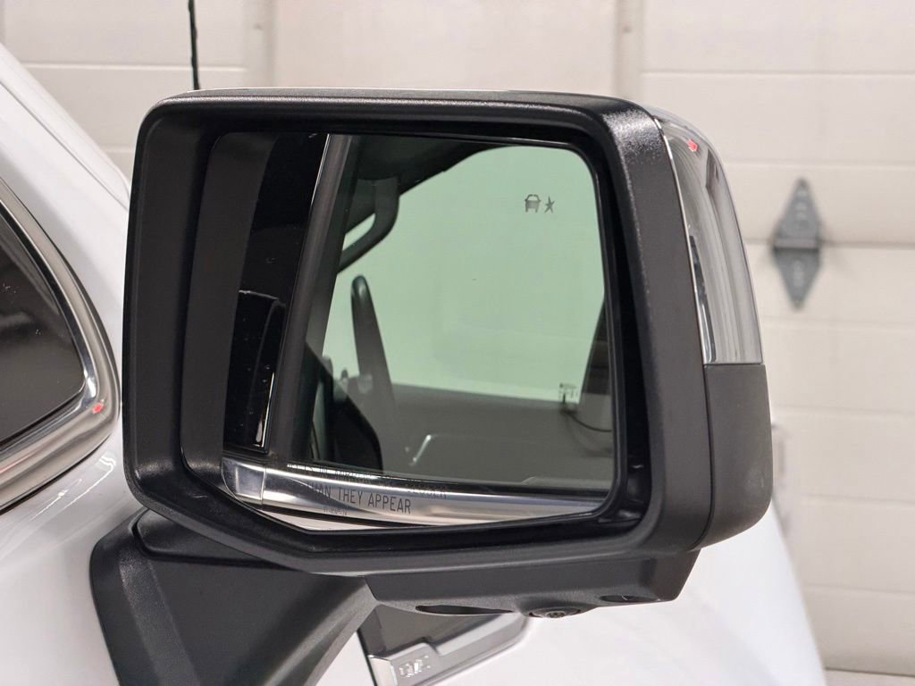Used 2024 GMC Sierra 1500 Denali AWD/4WD image 11