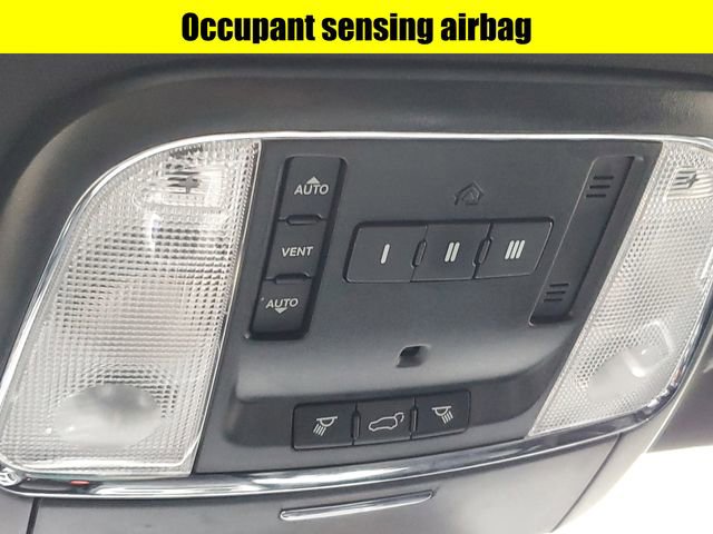 Used 2018 Jeep Grand Cherokee Altitude image 22