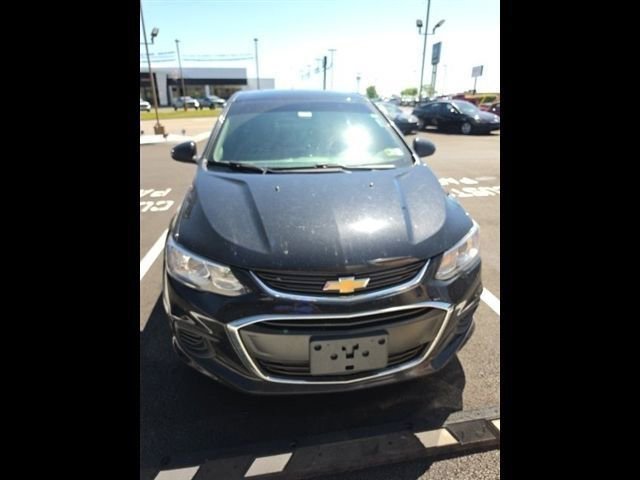 Used 2020 Chevrolet Sonic LT FWD image 1