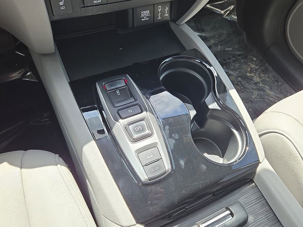 Used 2017 Honda Pilot Touring image 30