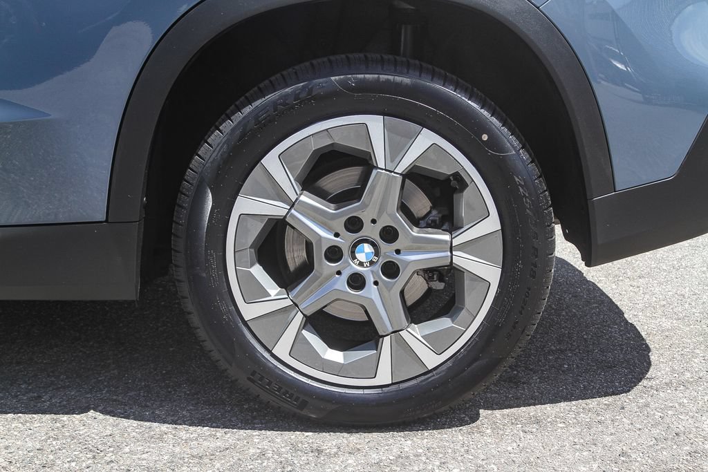 Used 2023 BMW X1 xDrive28i w/ Convenience Package AWD/4WD image 8