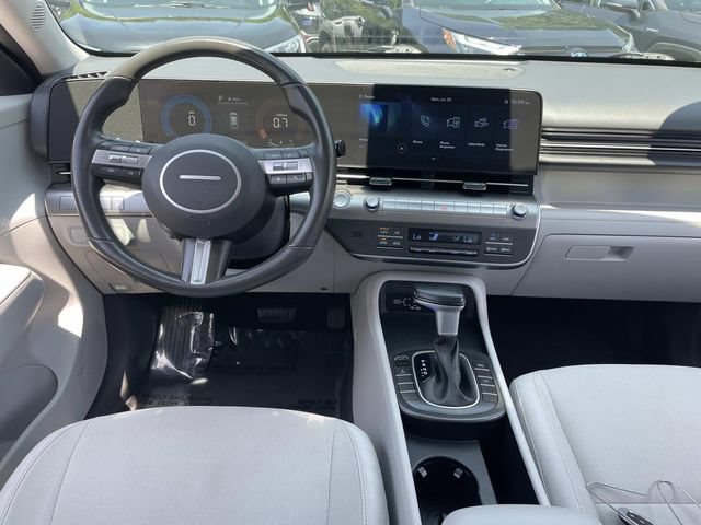 Used 2025 Hyundai Kona SEL AWD/4WD image 17