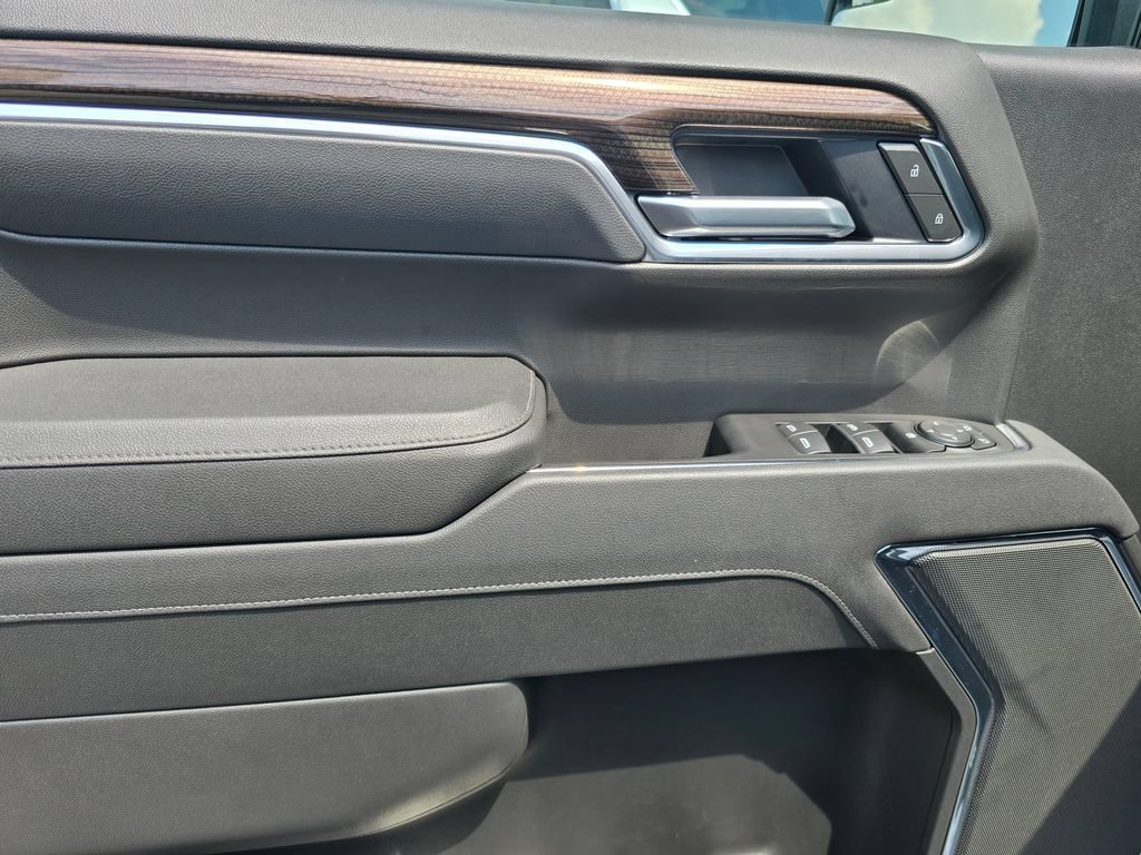 Used 2026 Chevrolet Silverado 1500 RST w/ RST Select Package RWD image 10