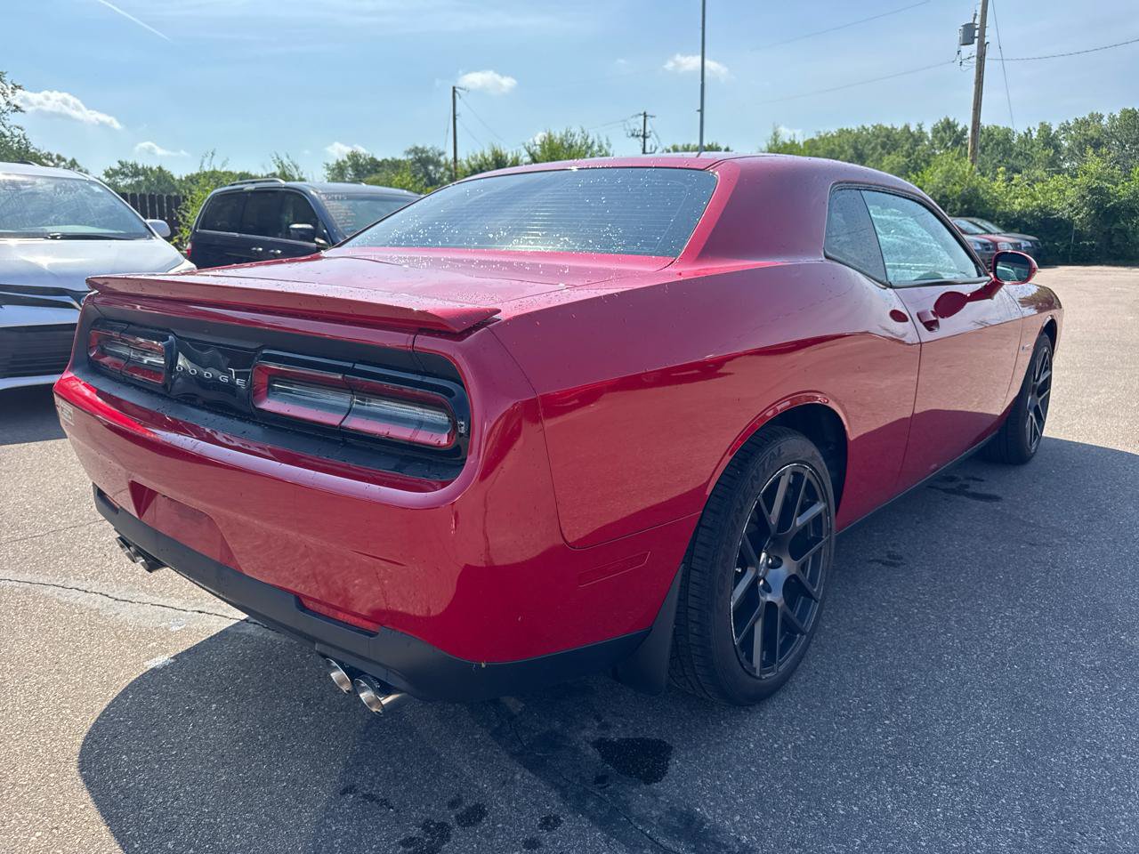 Used 2016 Dodge Challenger R/T RWD image 5