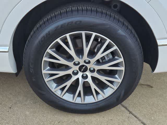 Used 2025 Genesis GV80 2.5T Standard AWD/4WD image 11