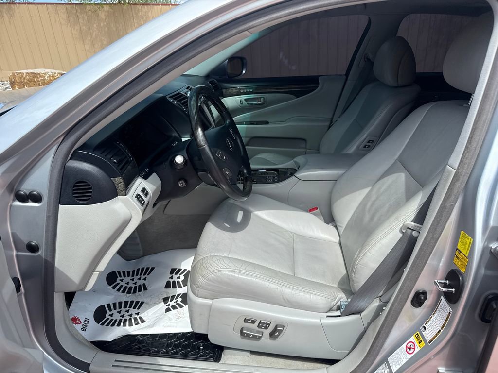 Used 2010 Lexus LS 460 AWD image 11