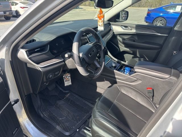 Used 2022 Jeep Grand Cherokee L Limited image 9