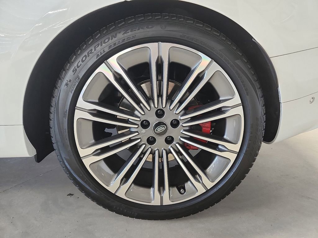 Used 2024 Land Rover Range Rover Sport Dynamic SE AWD/4WD image 10