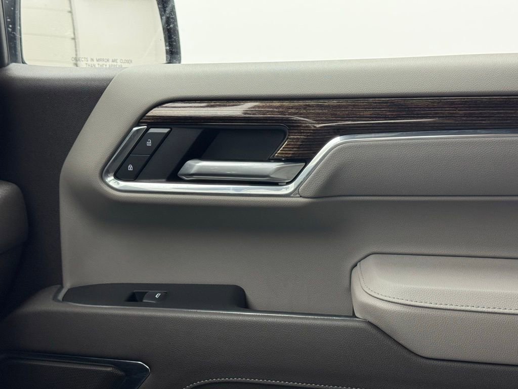 Used 2025 GMC Sierra 1500 SLE image 40