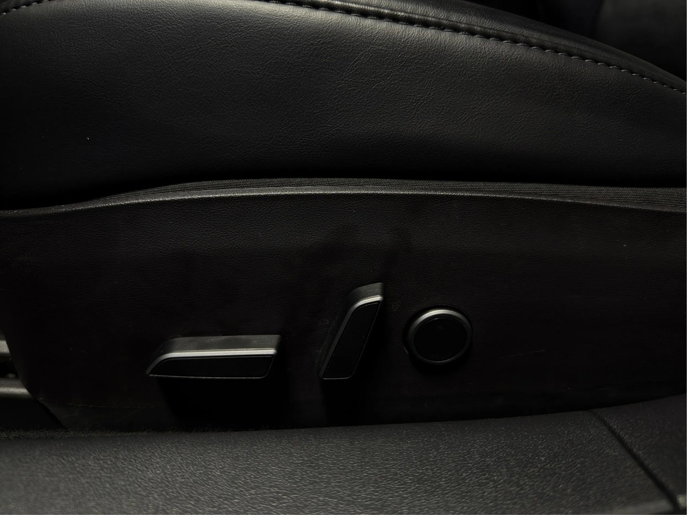 Used 2022 Tesla Model 3 image 16