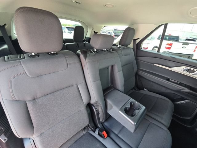 Used 2025 Ford Explorer Active RWD image 15
