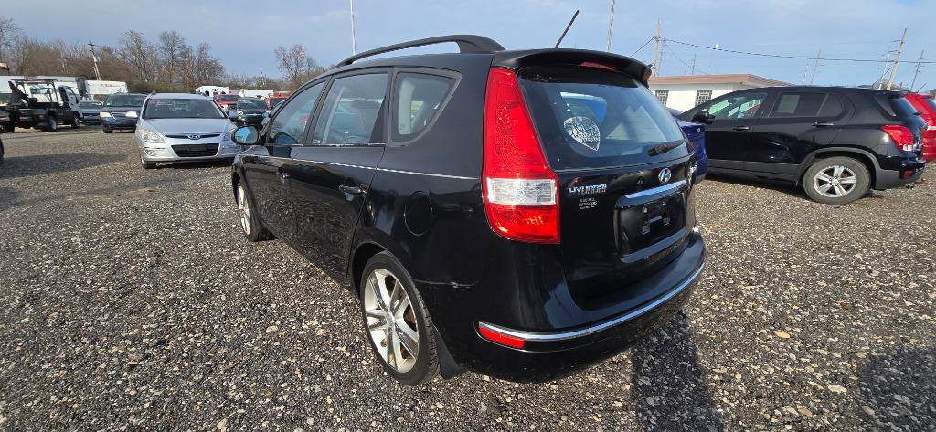 Used 2010 Hyundai Elantra SE FWD image 7