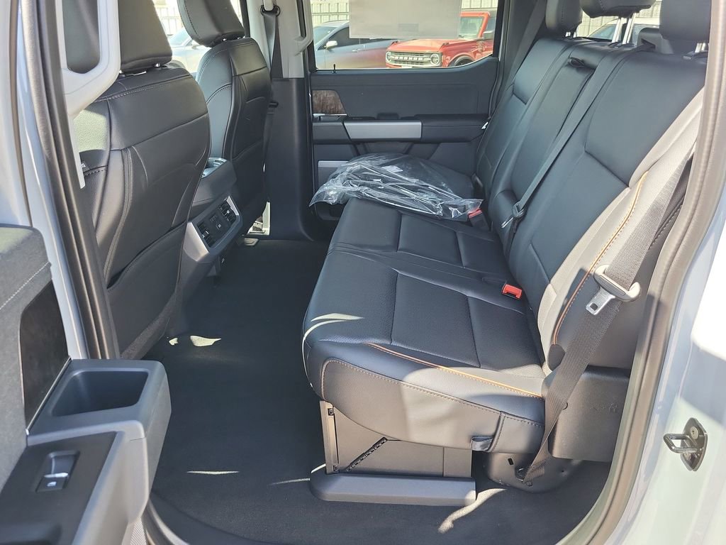 New 2026 Ford F250 Lariat w/ Lariat Premium Package AWD/4WD image 24