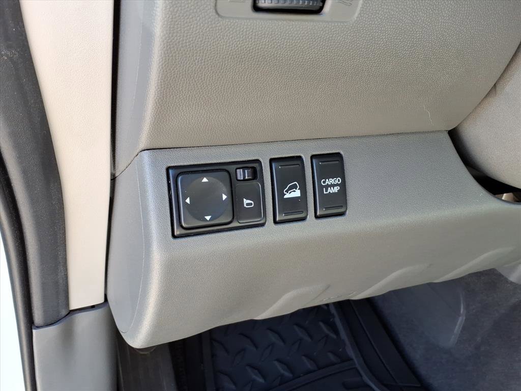 Used 2020 Nissan Frontier SV w/ Midnight Edition Floor Mats image 21