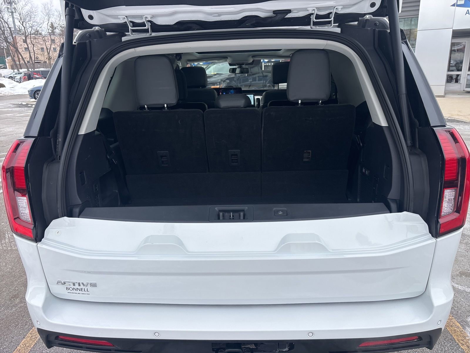 Used 2025 Ford Expedition Active image 30