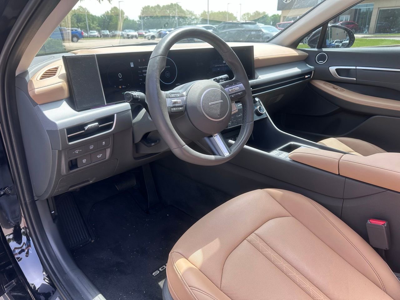 Used 2025 Hyundai Sonata Limited FWD image 21