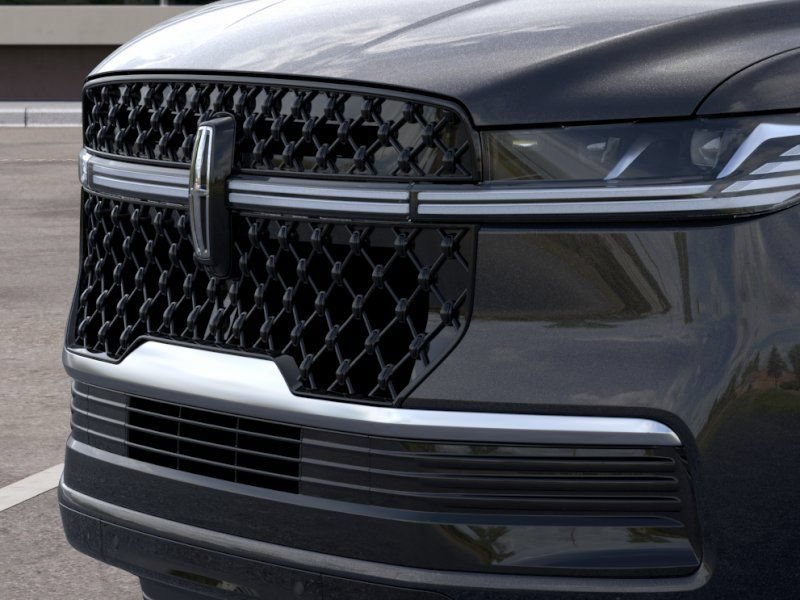 New 2026 Lincoln Navigator L Reserve w/ Jet Appearance Package AWD/4WD image 17