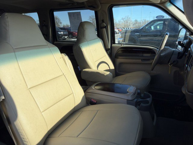 Used 2002 Ford Excursion Limited image 19