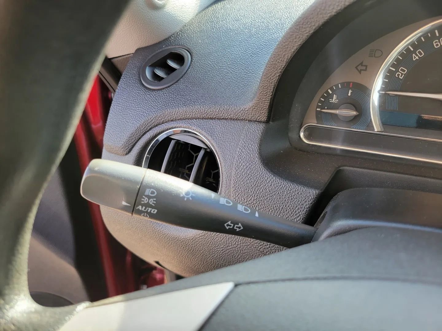 Used 2008 Chevrolet HHR LT image 23