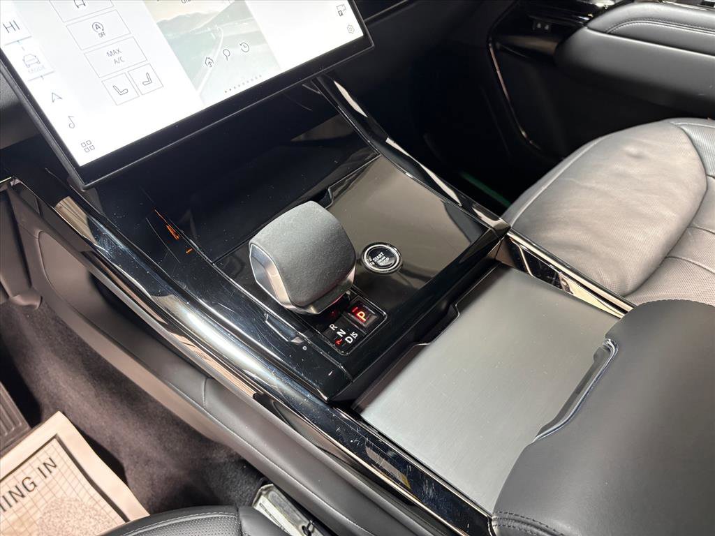 Used 2024 Land Rover Range Rover Sport SE image 14