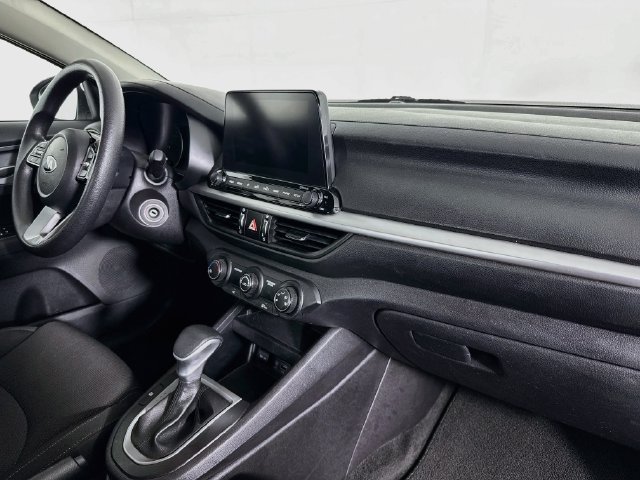 Used 2021 Kia Forte LXS FWD image 25