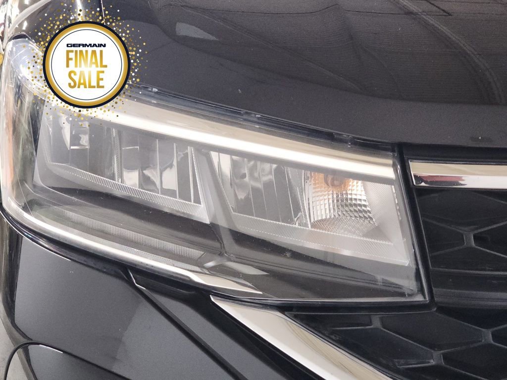 Used 2022 Volkswagen Taos S image 12