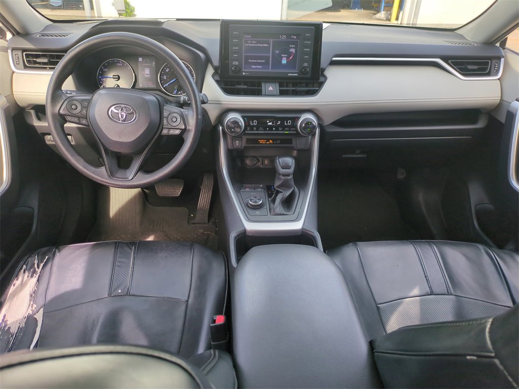 Used 2022 Toyota RAV4 XLE image 17