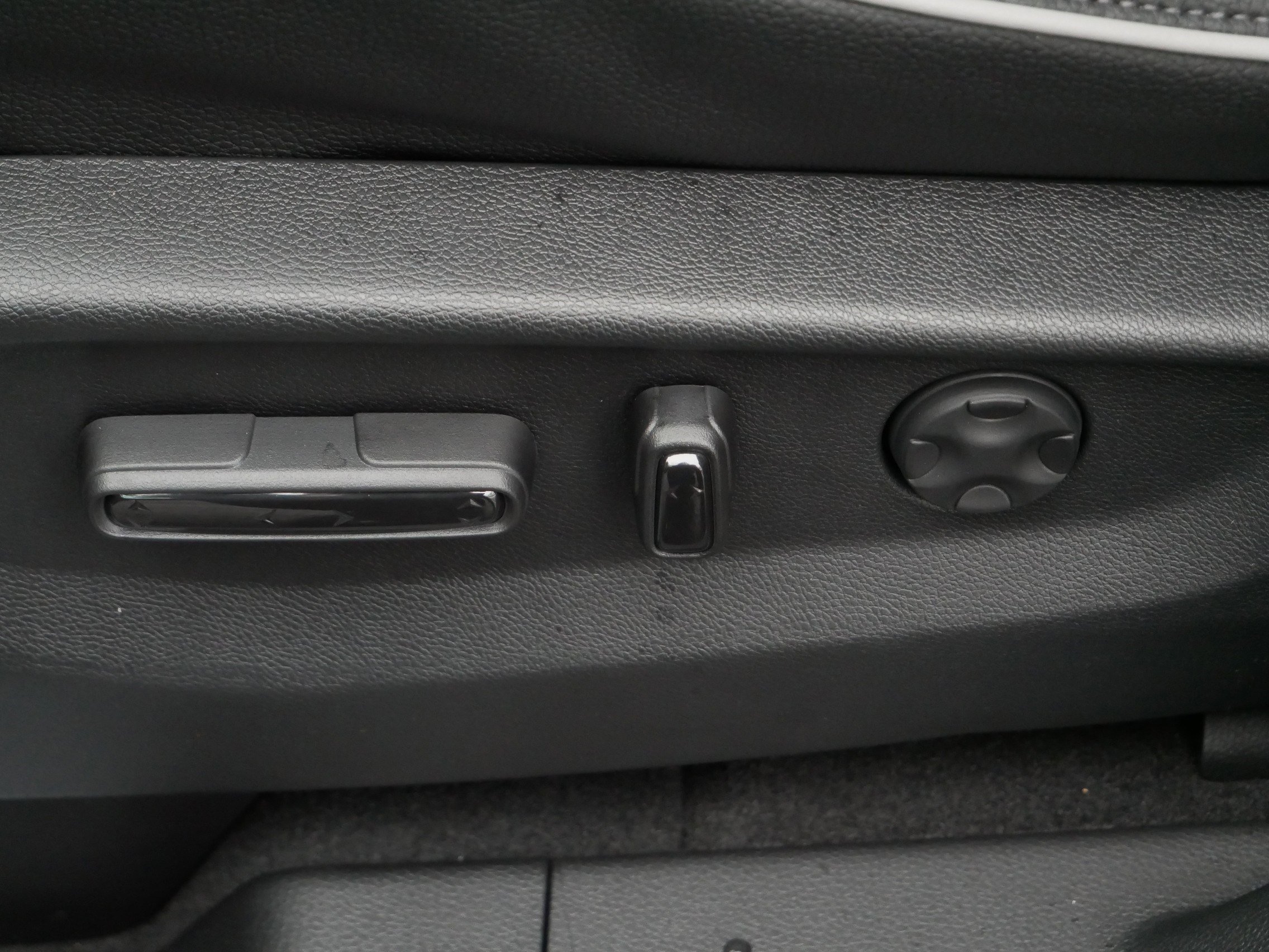 New 2026 Honda Odyssey Touring image 16