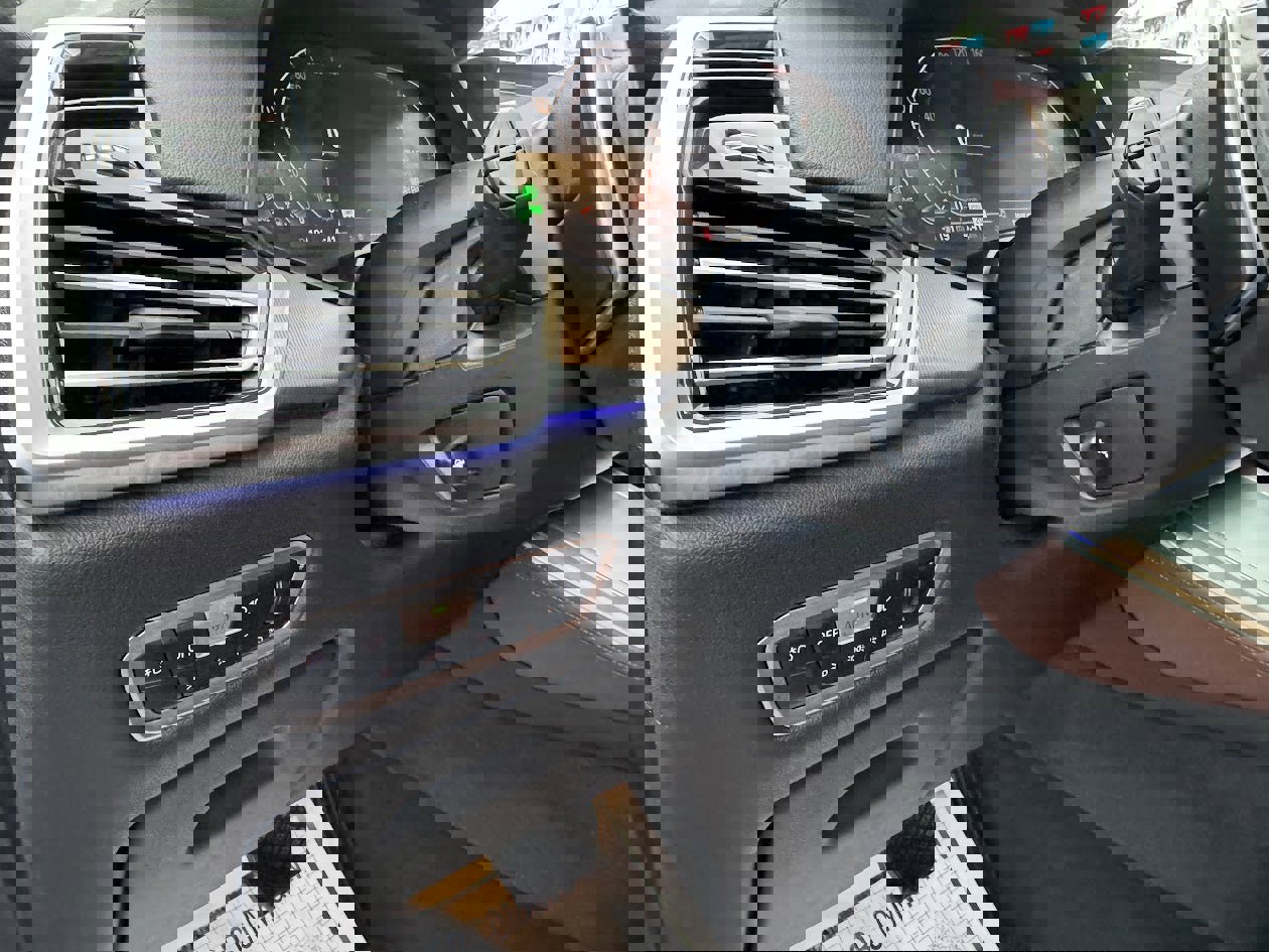 Used 2019 BMW X5 xDrive40i w/ Convenience Package image 18