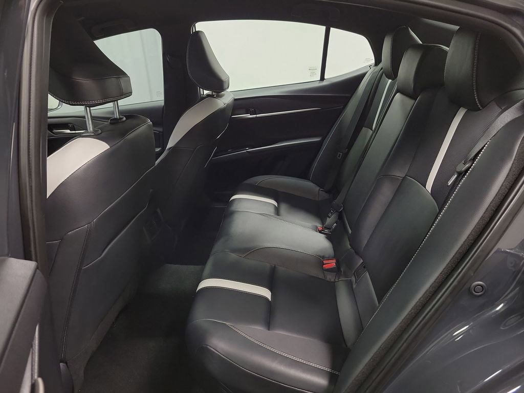Used 2025 Toyota Camry SE image 24