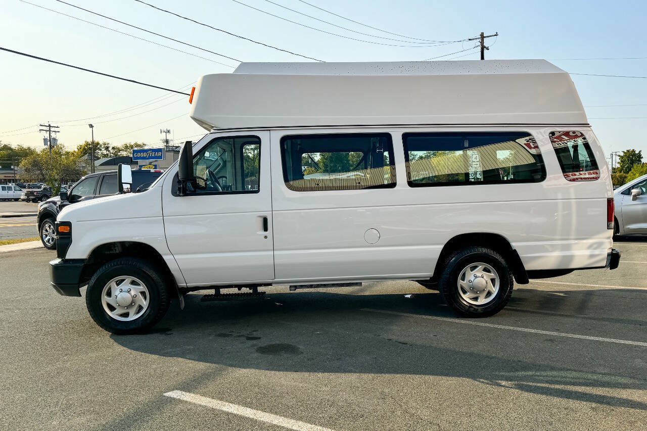 Used 2011 Ford E-350 and Econoline 350 Extended Super Duty w/ PWR Group RWD image 12