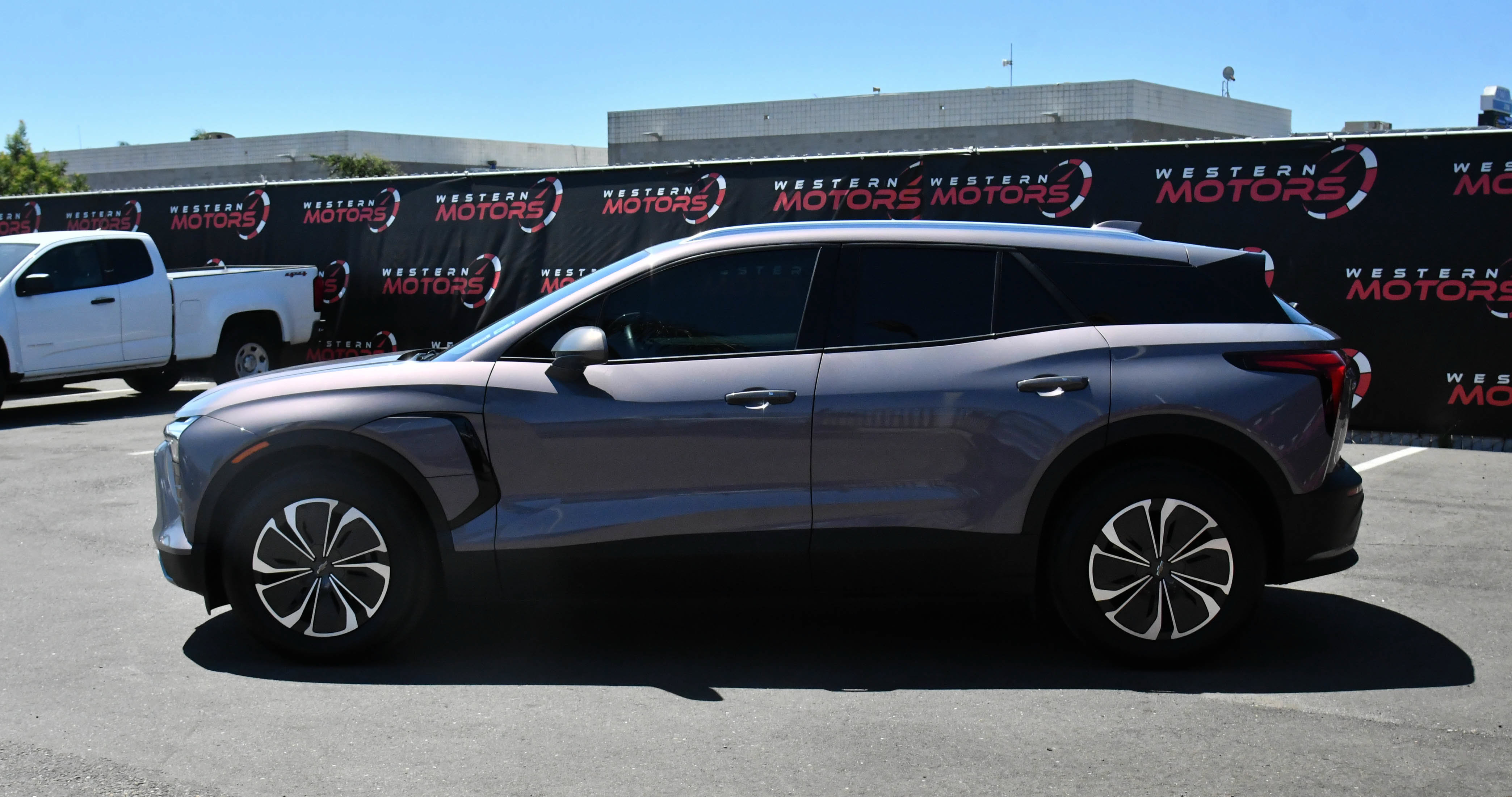 Used 2024 Chevrolet Blazer EV LT AWD/4WD image 4