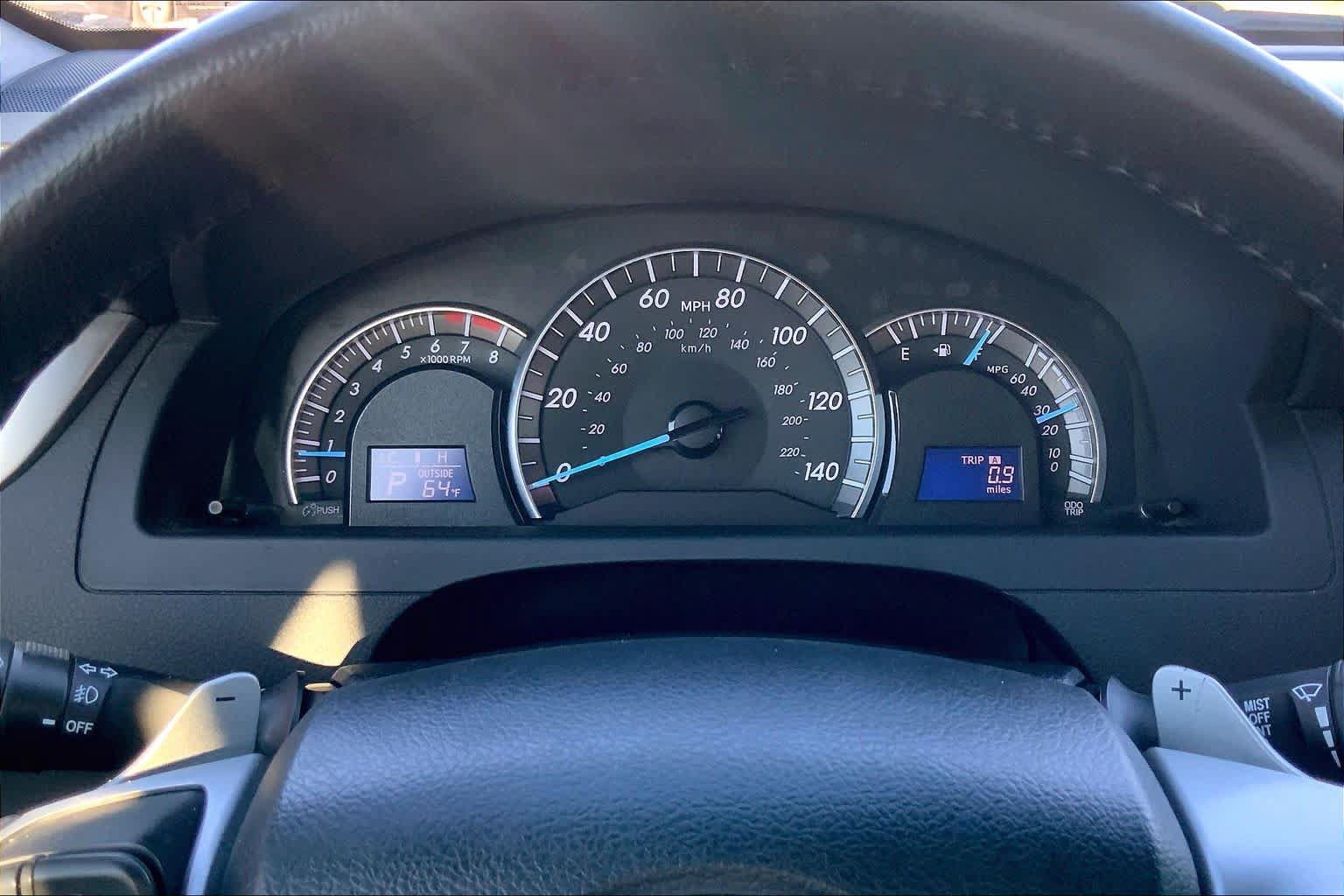 Used 2013 Toyota Camry SE FWD image 24