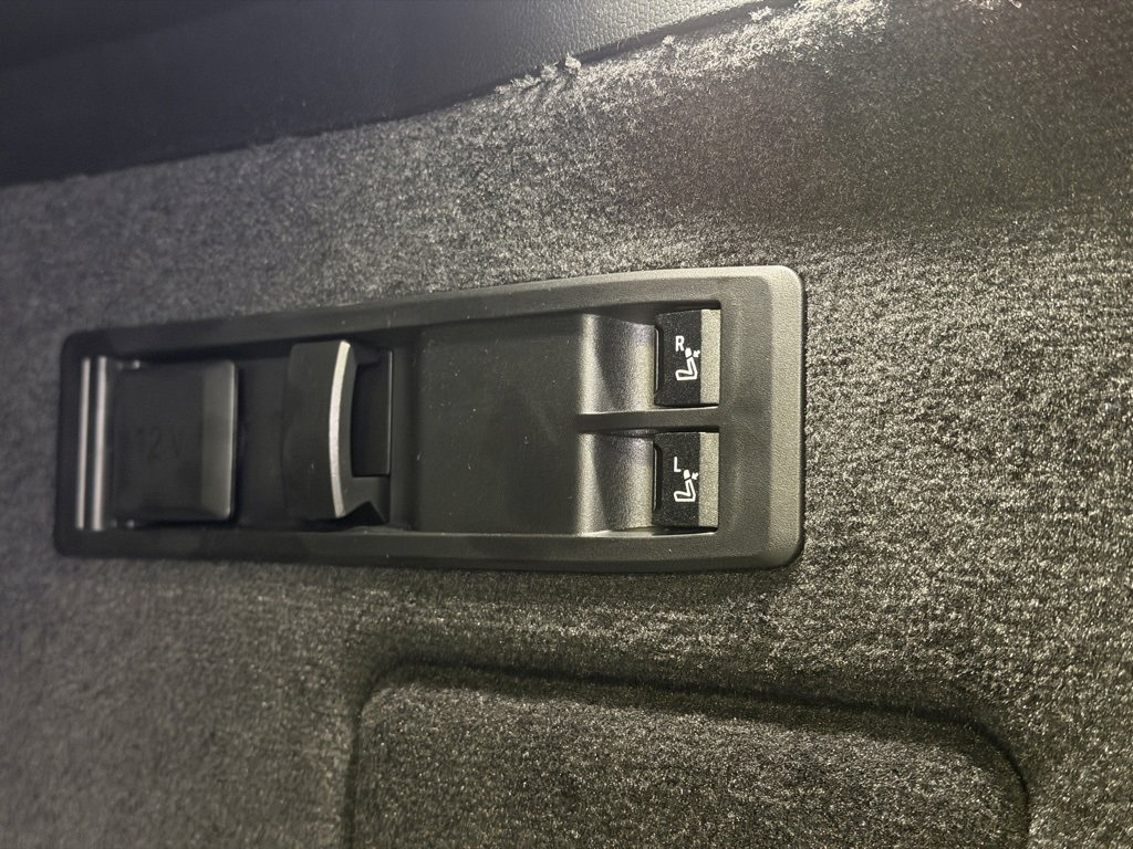 New 2026 BMW iX xDrive45 w/ M Sport Package image 17