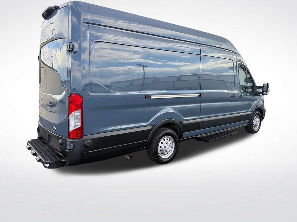 Used 2022 Ford Transit 250 148 High Roof Extended AWD w/ Parcel Delivery Package image 5