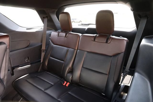 Used 2020 Ford Explorer Platinum AWD/4WD image 12