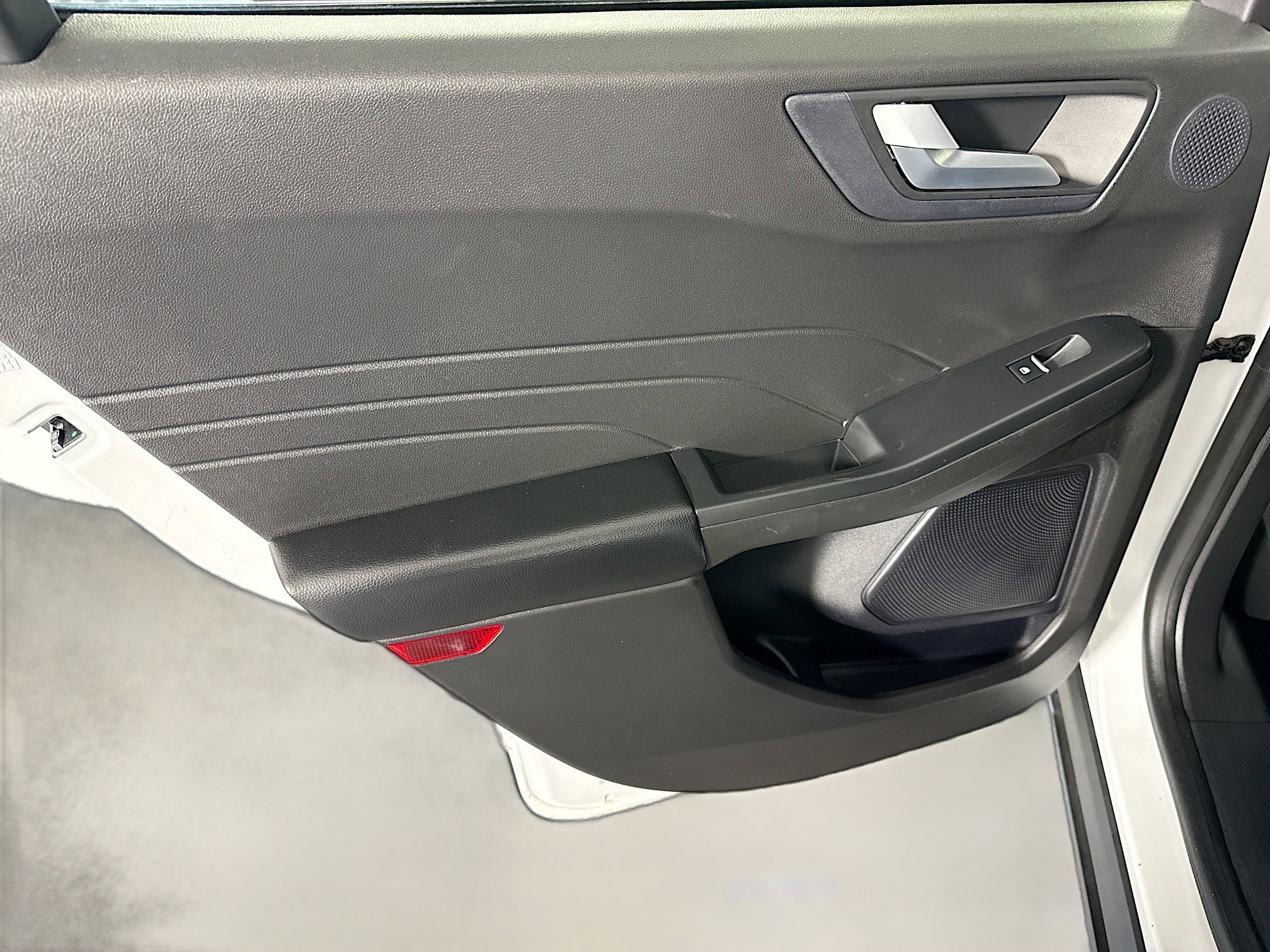 Used 2023 Ford Escape SE w/ PHEV Premium Package image 26