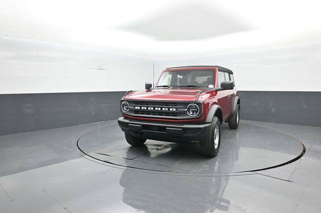 New 2026 Ford Bronco 4-Door AWD/4WD image 3