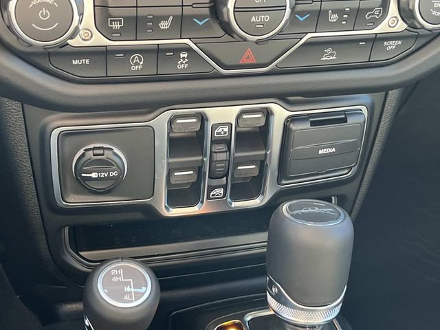 New 2026 Jeep Gladiator Mojave AWD/4WD image 30