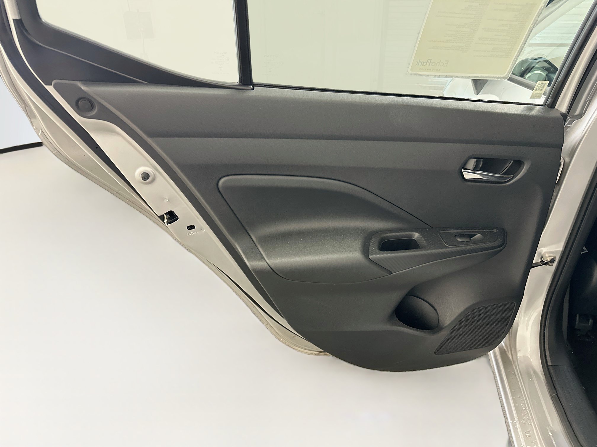 Used 2025 Nissan Versa SV FWD image 26