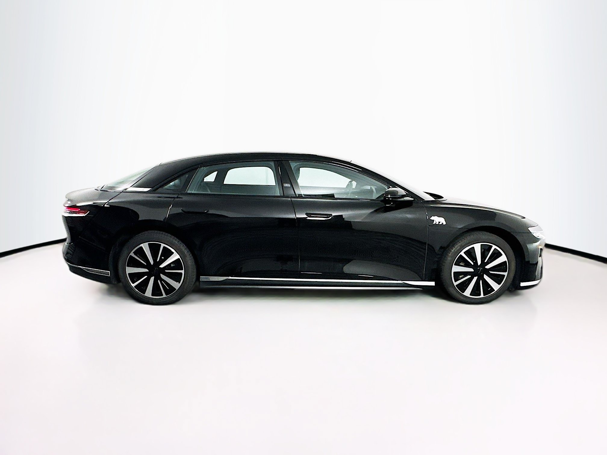Used 2023 Lucid Air Touring AWD/4WD image 10