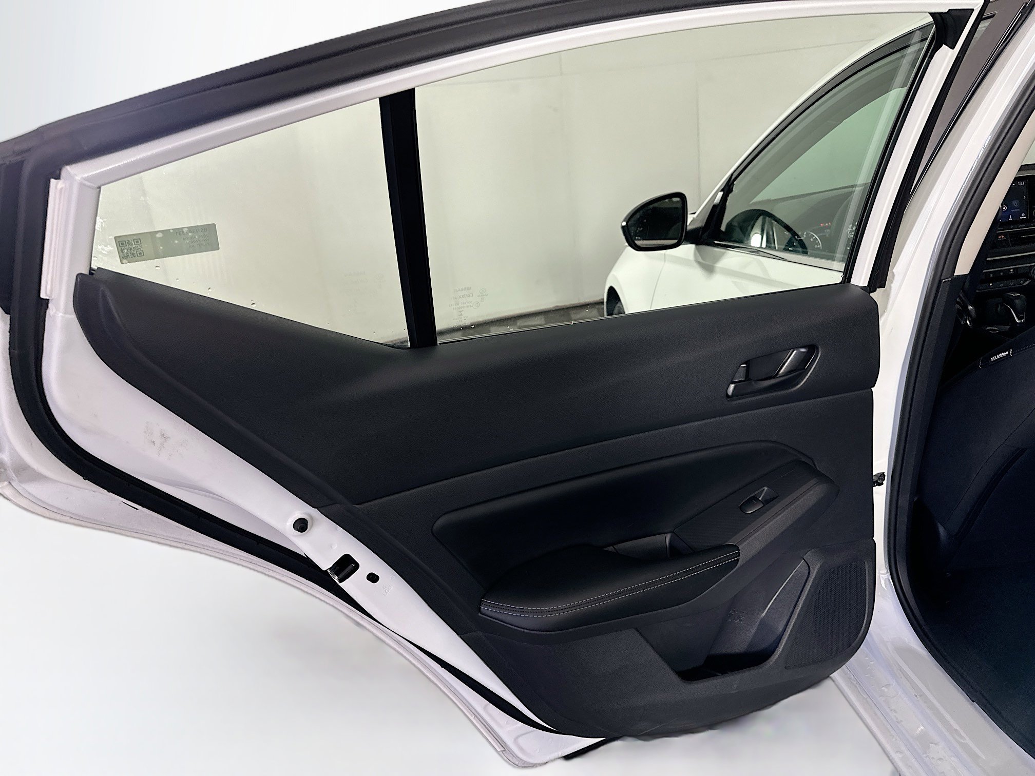 Used 2025 Nissan Altima 2.5 SV image 24