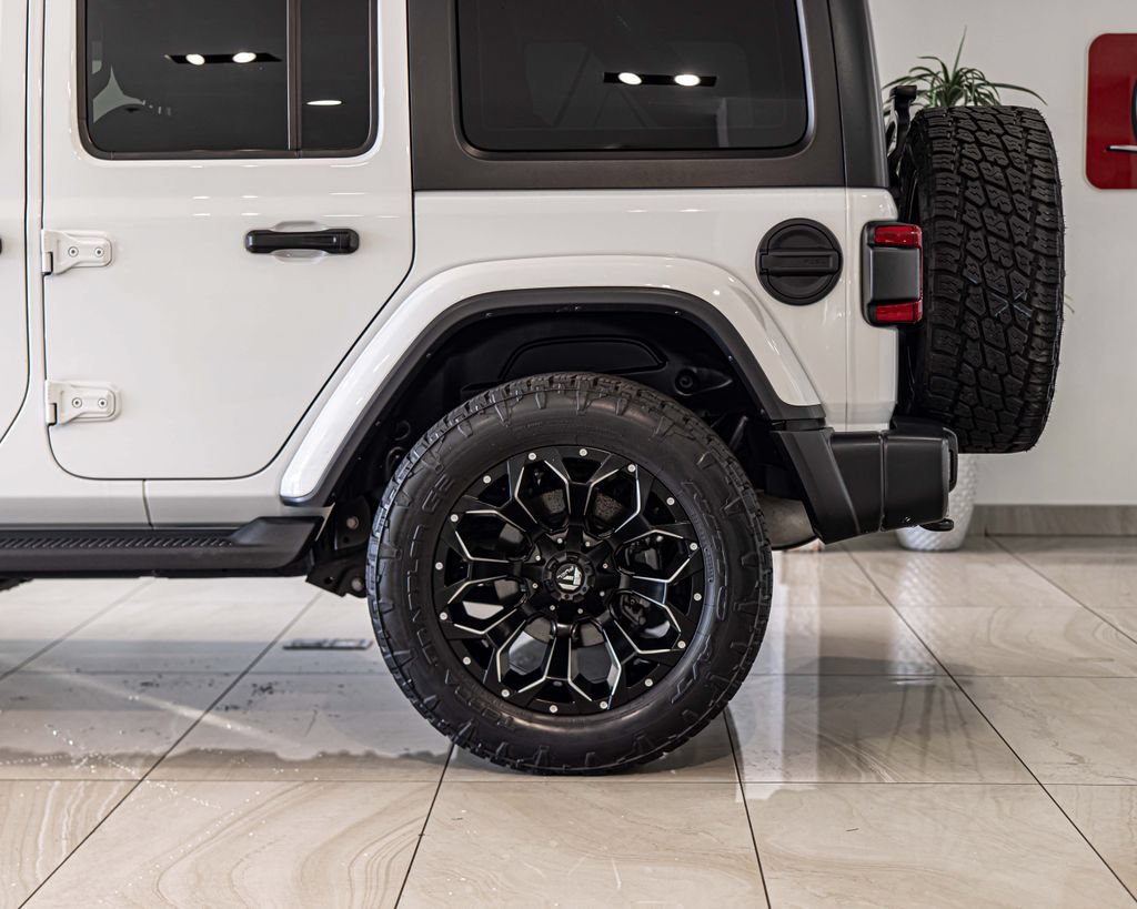Used 2021 Jeep Wrangler Unlimited Sahara w/ Safety Group AWD/4WD image 8