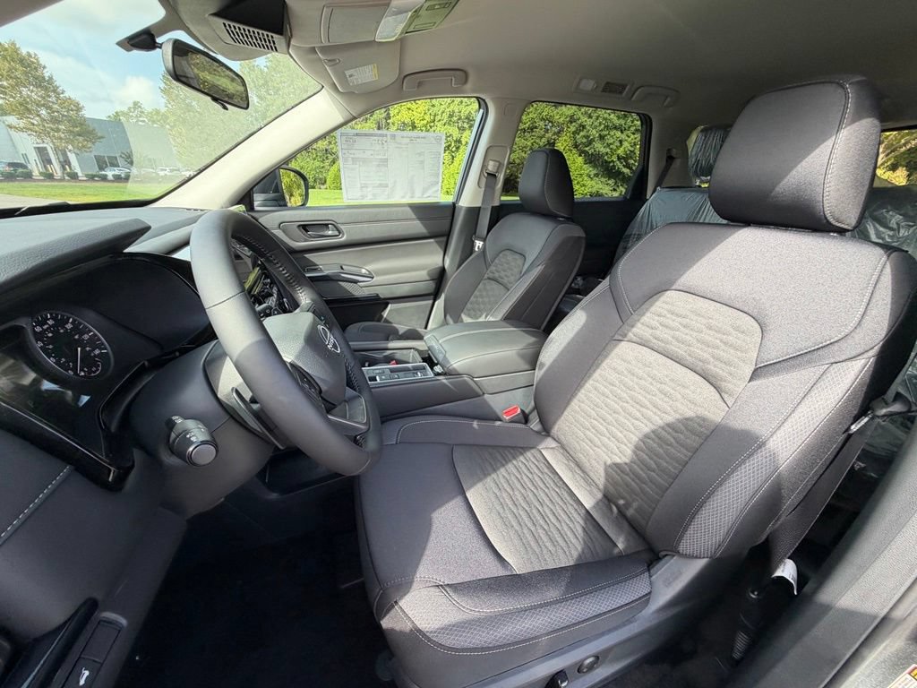 New 2026 Nissan Pathfinder SV FWD image 11