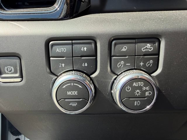 Used 2026 GMC Sierra 1500 AT4 w/ AT4 Premium Package AWD/4WD image 13