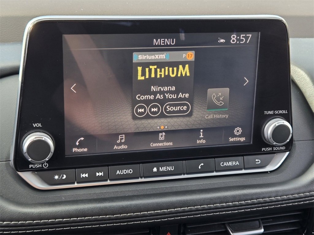 Used 2021 Nissan Rogue SV w/ Premium Package image 21