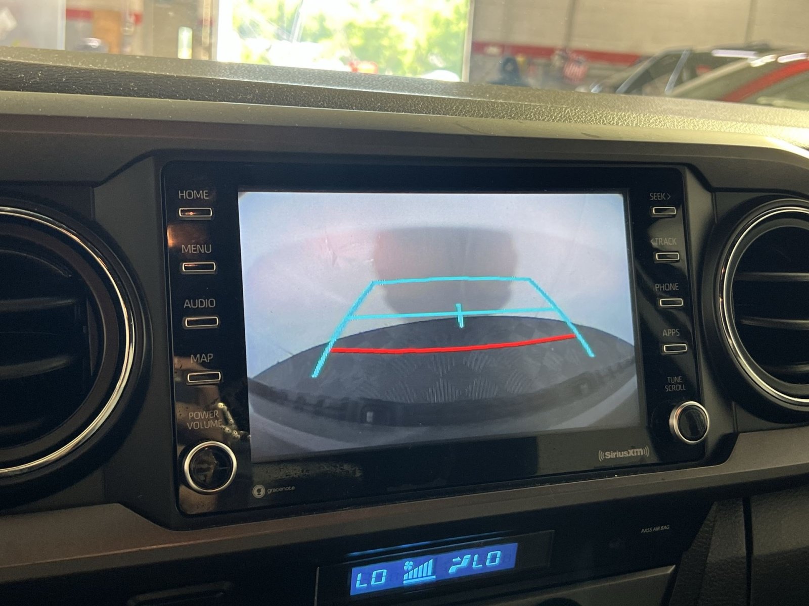 Used 2022 Toyota Tacoma TRD Sport w/ Technology Package AWD/4WD image 20