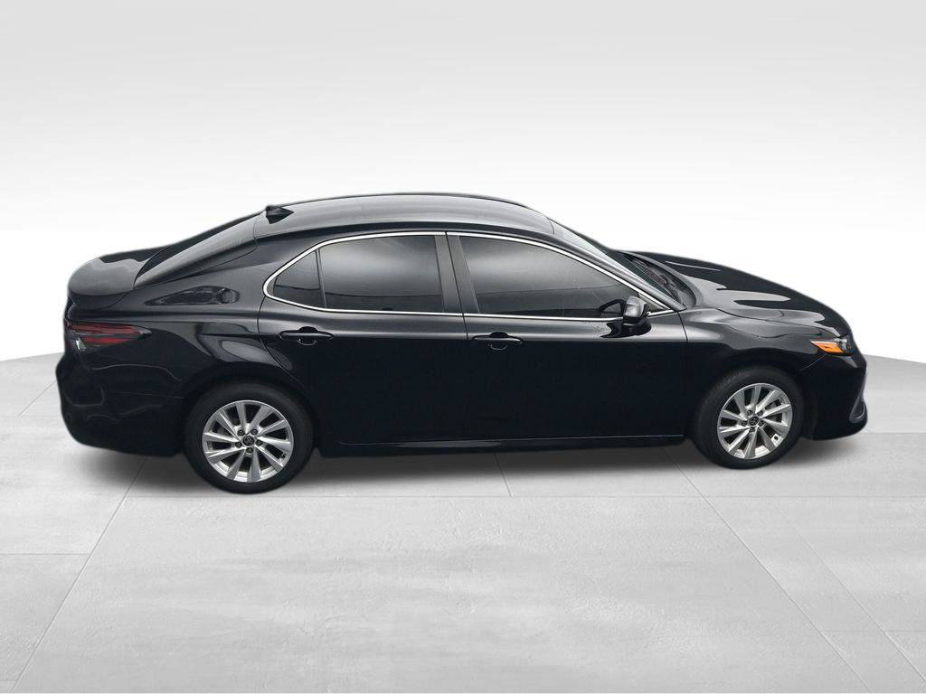 Used 2024 Toyota Camry LE FWD image 34